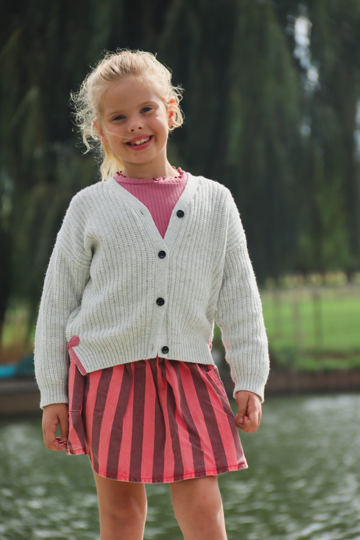 Knitted cardigan bows - Sproet & Sprout