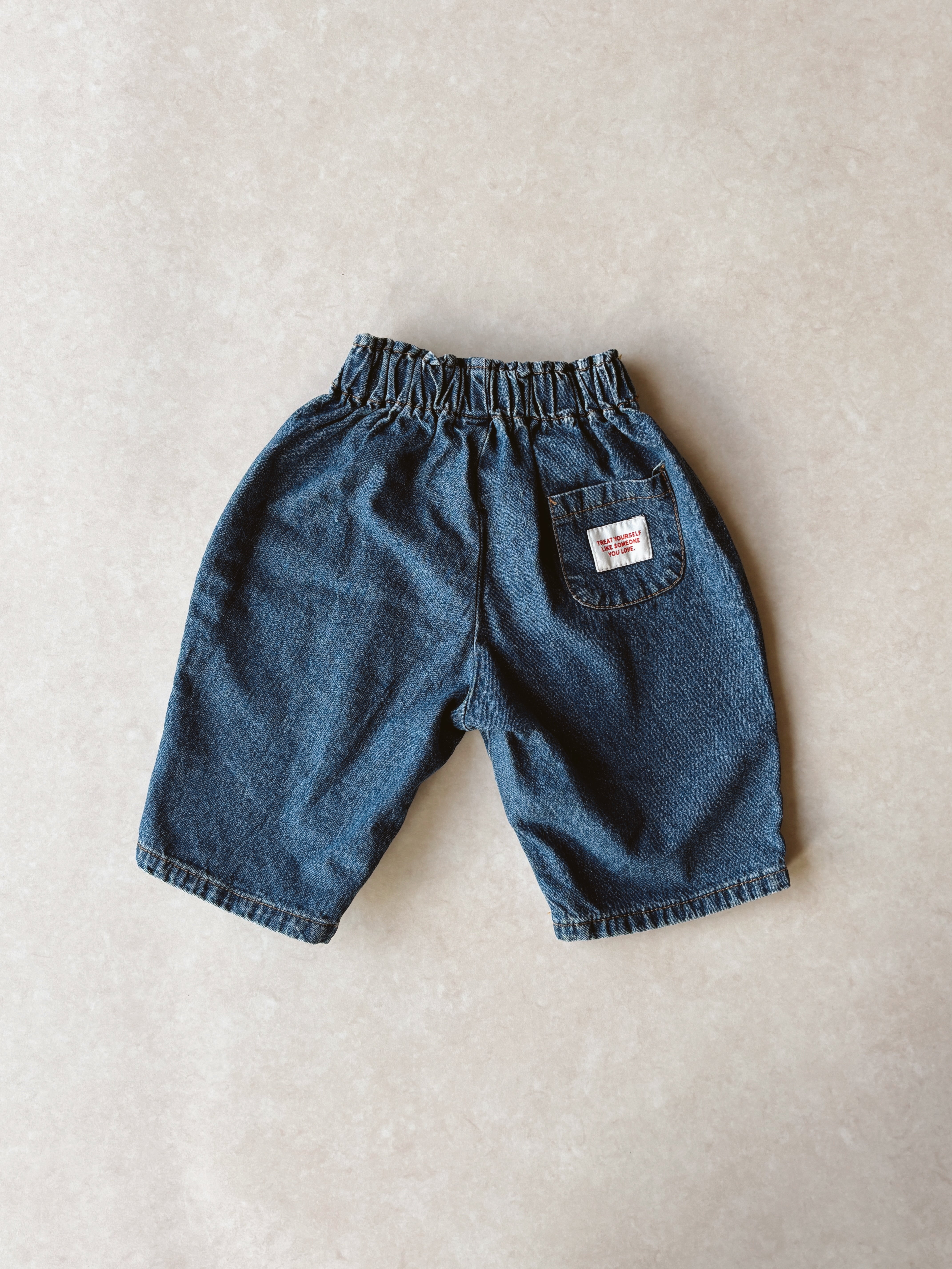 Pocket dark denim jeans