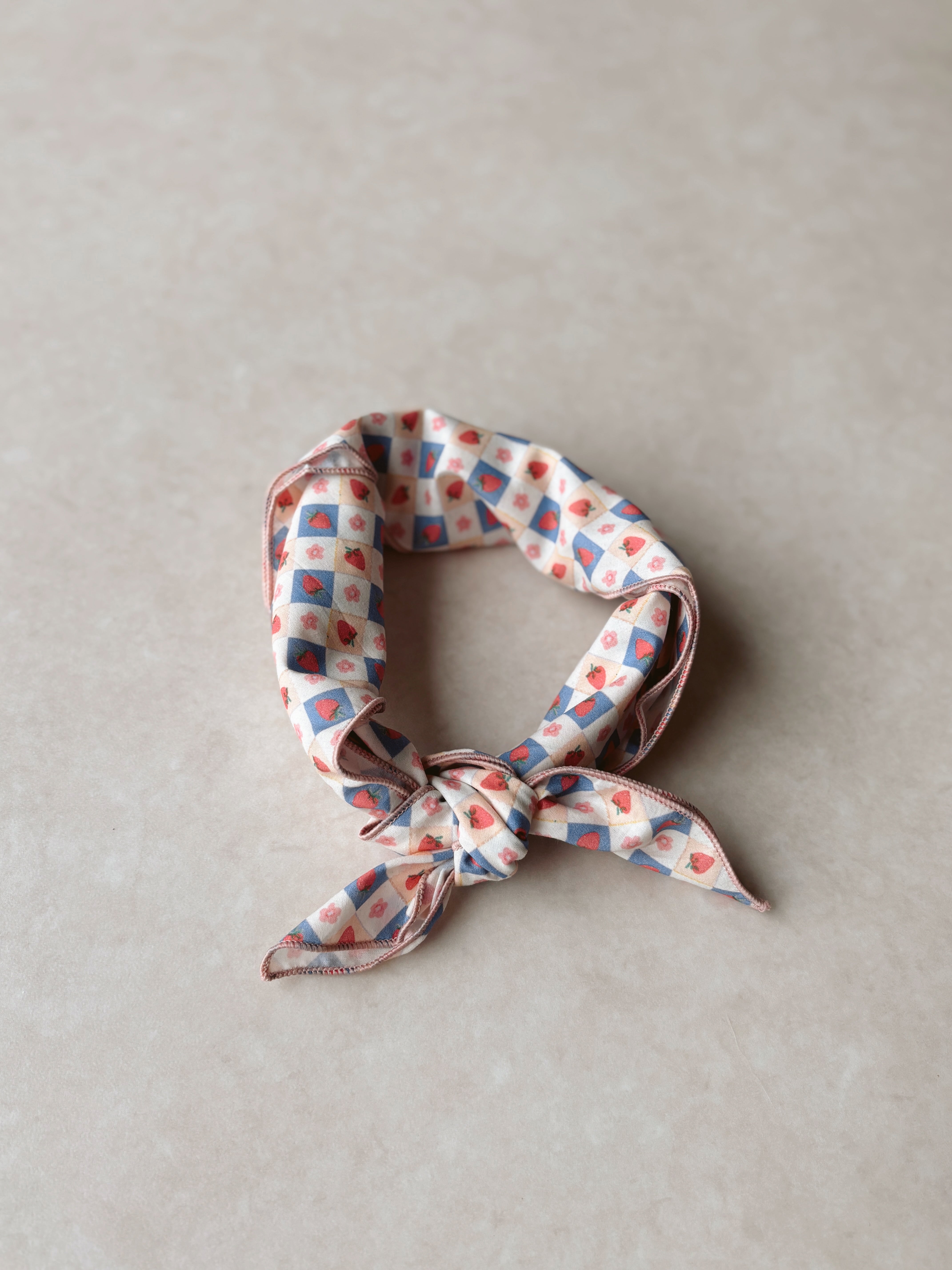 Arona strawberry scarf - Lavender