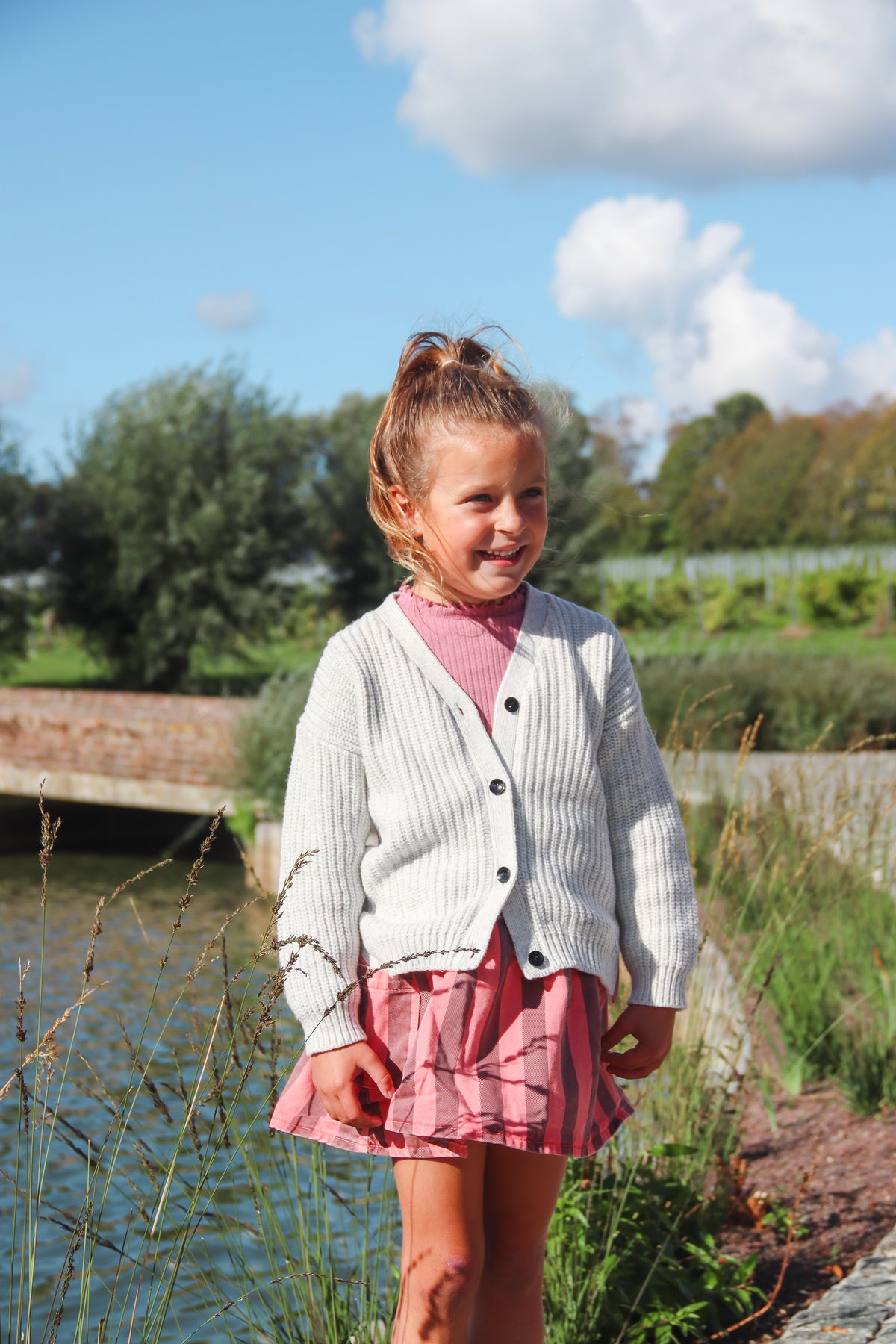 Knitted cardigan bows - Sproet & Sprout