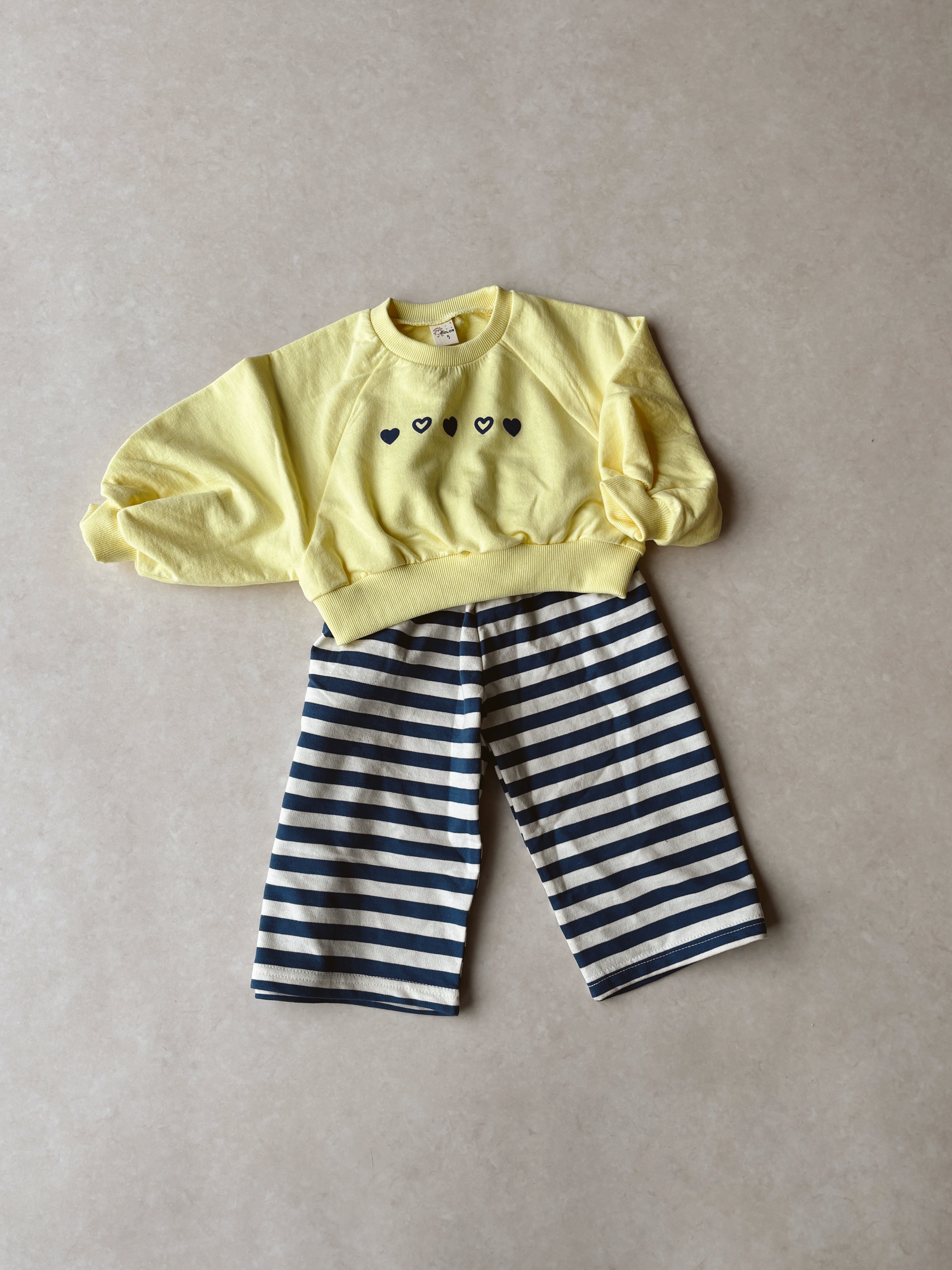 Heart Sweatshirt - Yellow