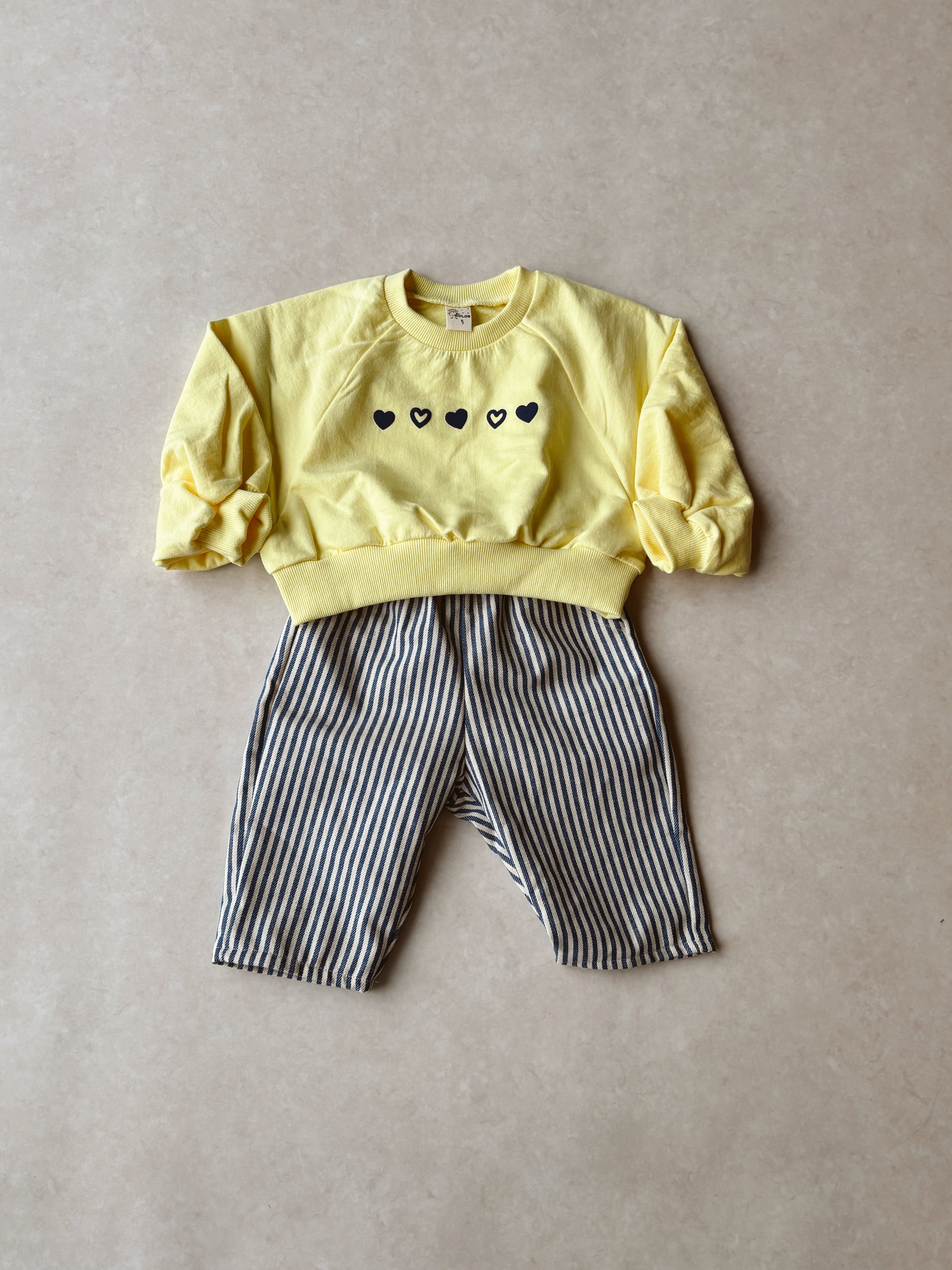 Heart Sweatshirt - Yellow